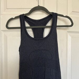 Lululemon Swiftly tank size 4